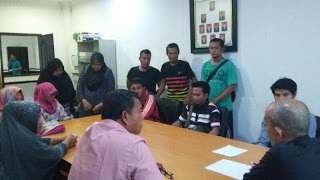 Kepsek SMAN 1 Bangko Berhentikan 23 Tenaga Honorer Secara Sepihak